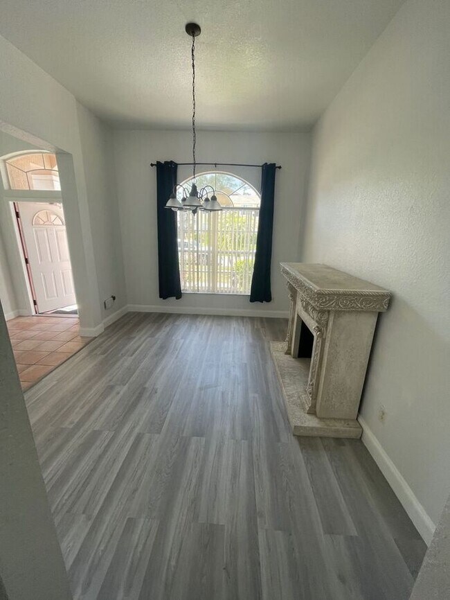 Building Photo - Beautiful Pool Home in Highlands Reserve golf community
