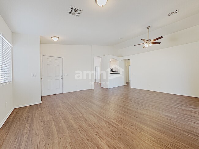 Building Photo - 368 S 161ST Dr