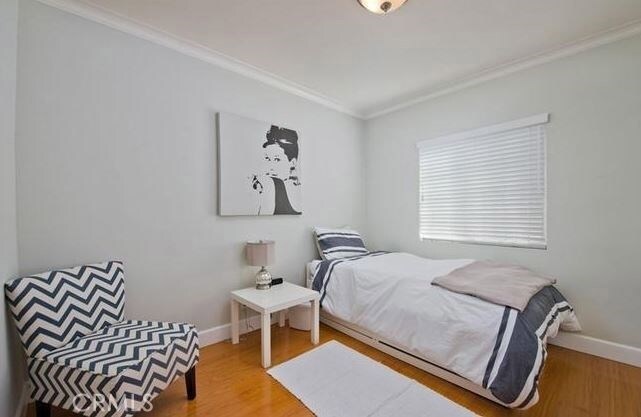 Building Photo - 17827 Burbank Blvd