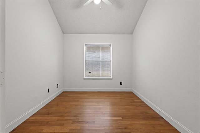 Building Photo - 5636 Creekhollow Dr