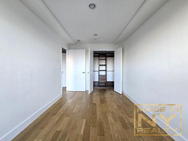 Building Photo - 1 bedroom in REGO PARK NY 11374