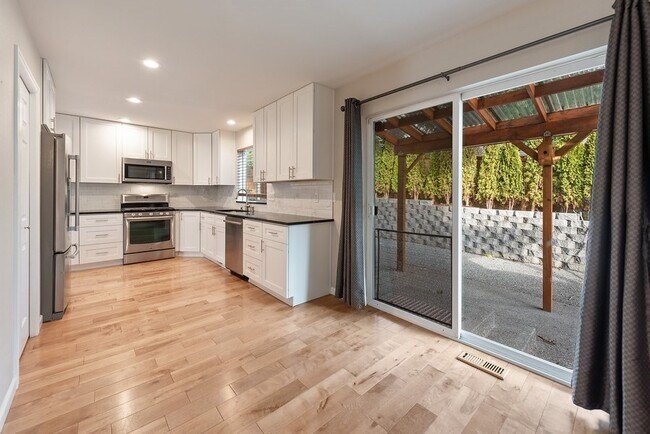 Building Photo - 207 79th Pl SW