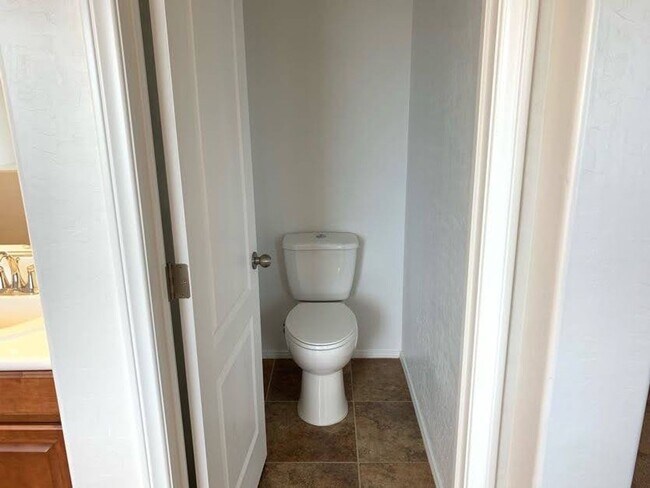 Building Photo - 7752 Broadloom Ct
