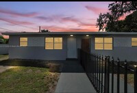 Building Photo - 3056 NW 78th St