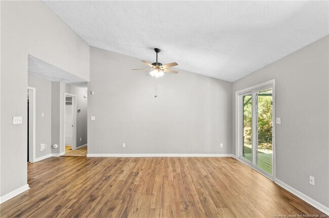 Building Photo - 3294 Florida Dr