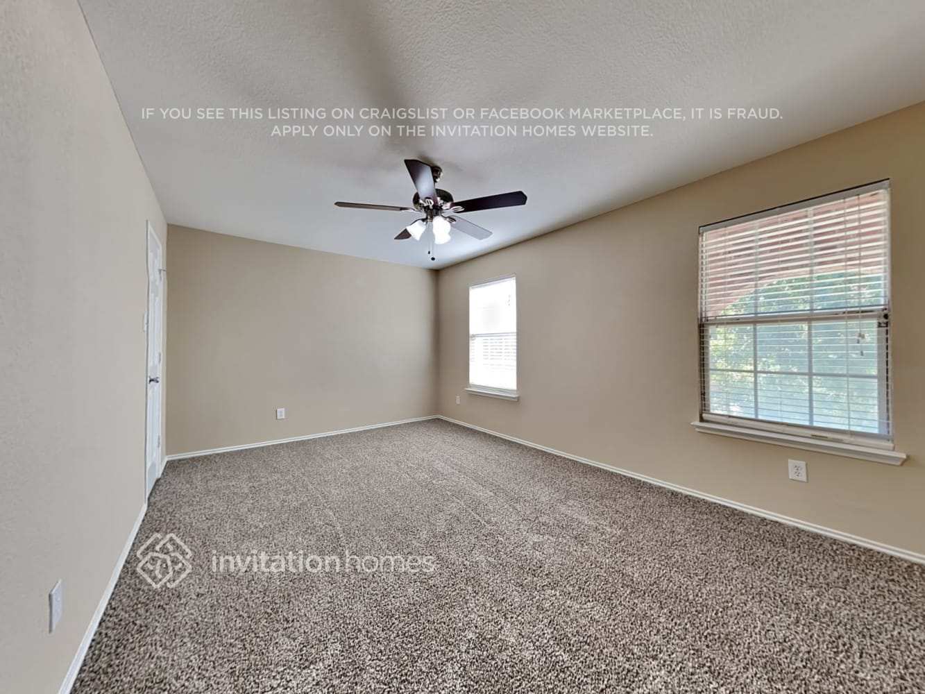 Building Photo - 2042 La Salle Trail