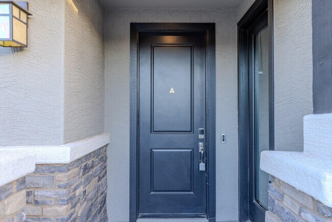 Building Photo - 9701 E Spiral Ave