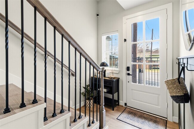 Building Photo - 4905 Avenue J Ave