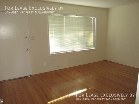 Building Photo - Charming 2 BR/1BA + office SFH with detach...