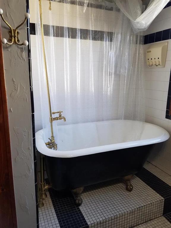 Building Photo - 1147 NW 37th St