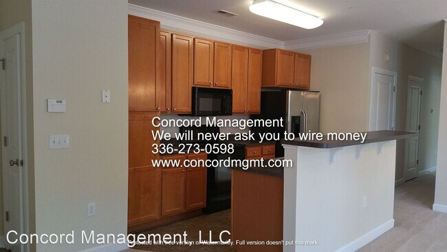 Building Photo - 2 br, 2 bath House - 104 Sunset Circle #204