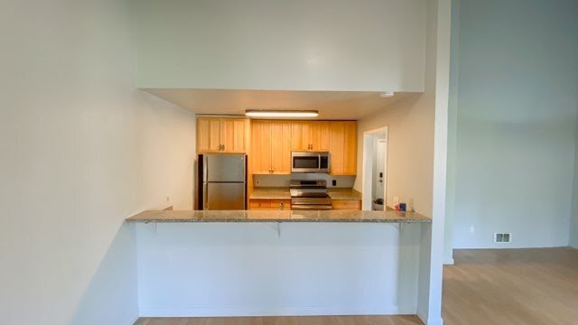 Building Photo - 14636 NE 45th St