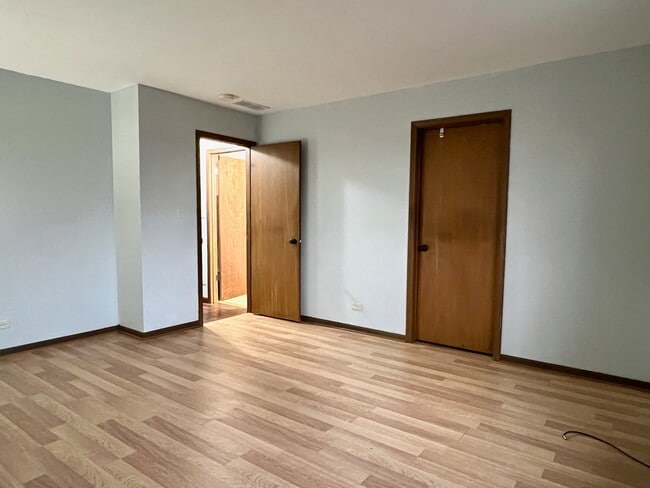 Building Photo - 2611 E Martha Pl