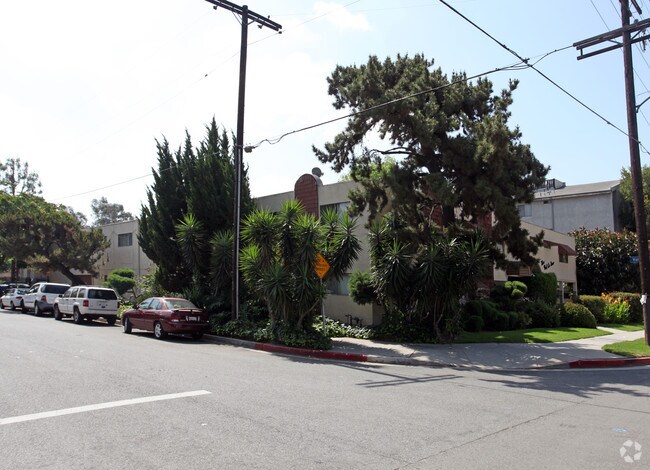 TheValLeJour - The Val Le Jour