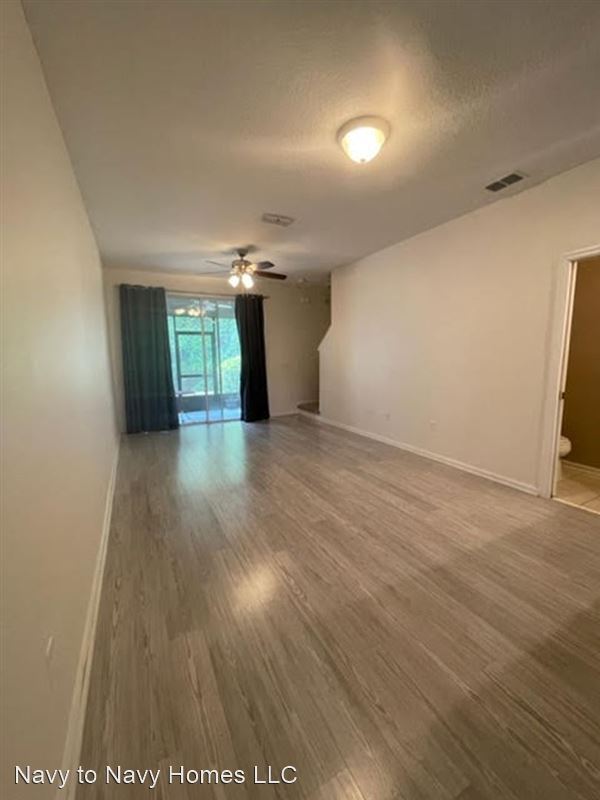 Building Photo - 6060 Bartram Village Dr