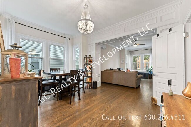 Building Photo - 1649 N Richmond St