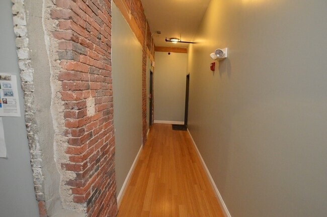 Building Photo - 27 Fayette St