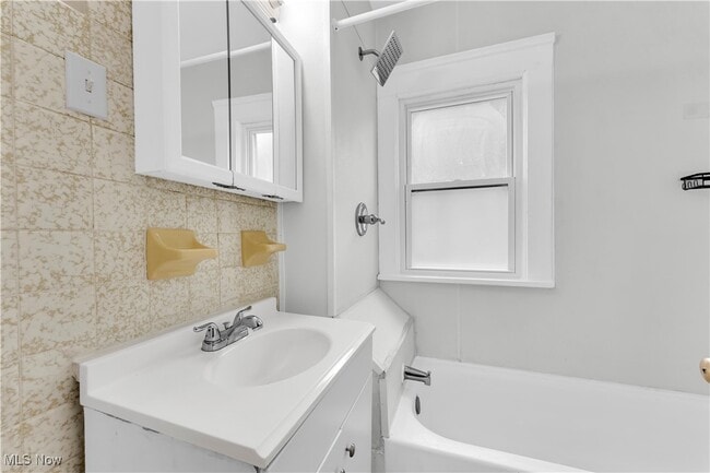 Building Photo - 977 Yellowstone Rd