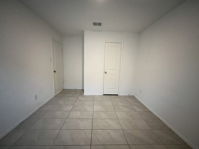 Building Photo - 3408 Harper St