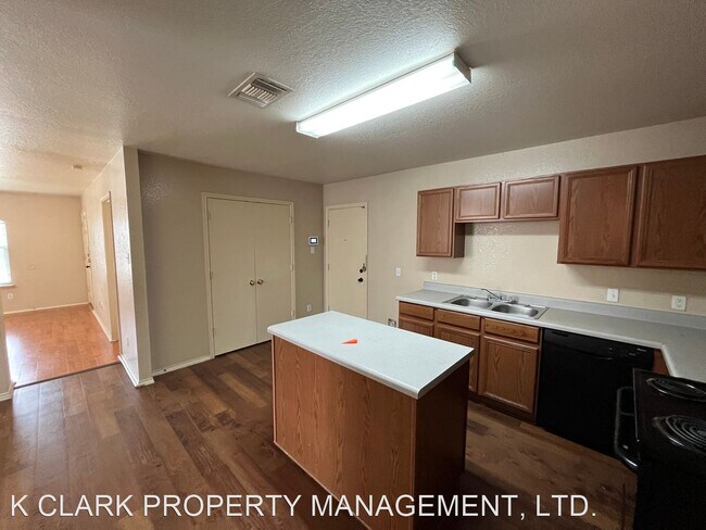 Building Photo - 4 br, 2 bath House - 8107 HEIGHTS VALLEY