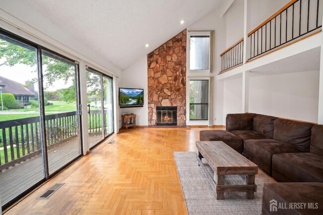 Building Photo - 260 Westgate Dr