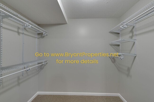 Building Photo - Nashville - 3 Bedroom, 2 Baths, 37217 Area