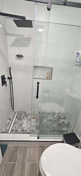 Building Photo - 2262 Discovery Cir W