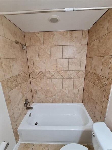 Building Photo - 6474 Halcyon Dr