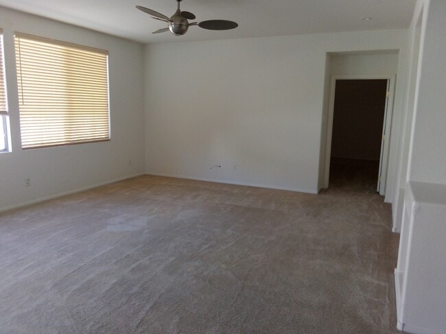 Building Photo - 232 Pebble Canyon Dr