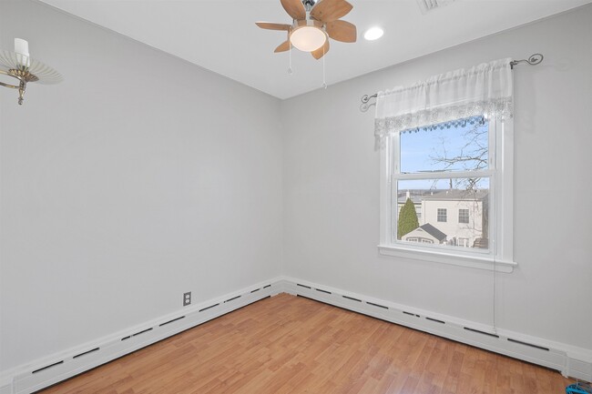 Building Photo - 69 Columbia Ave