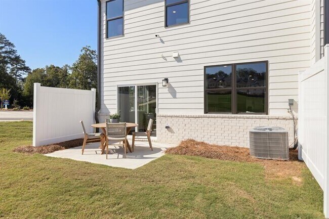 Building Photo - 1725 Harper Lily Ln