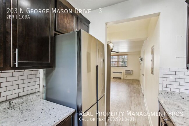 Building Photo - 203 N George Mason Dr