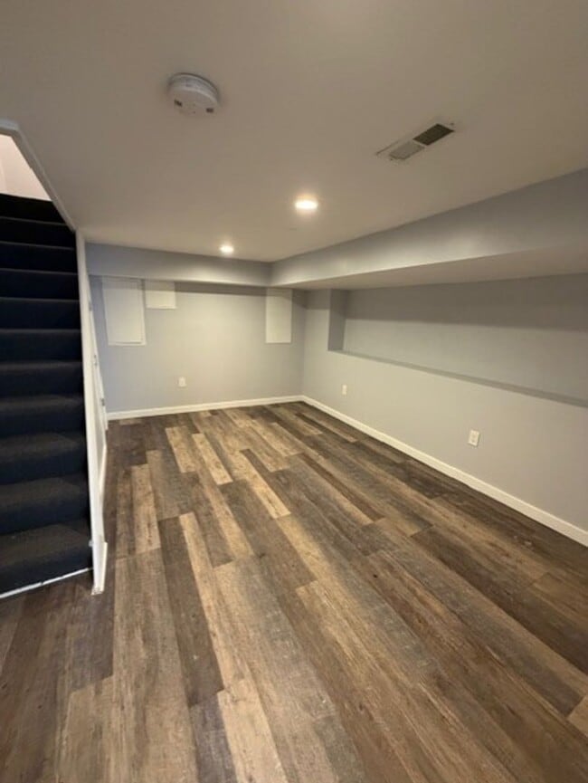 Building Photo - Beauty in LOMO