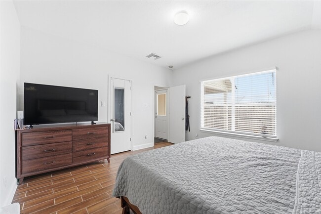 Building Photo - 14530 Morningside Vw Dr