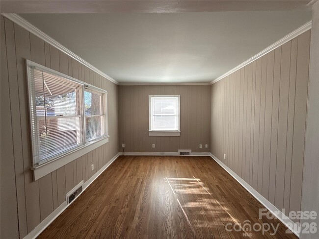 Building Photo - 1624 Club Rd