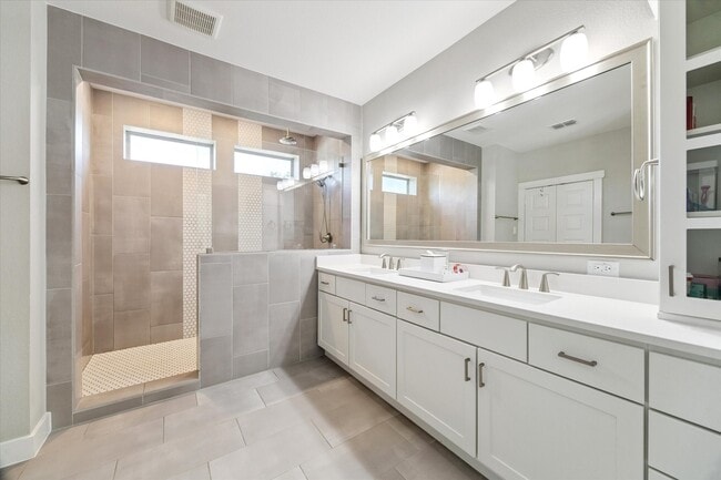 Building Photo - 6609 Basal Woods Way