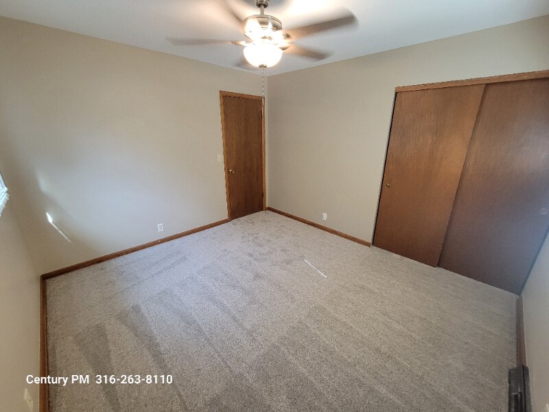 Building Photo - 9700 W 9th St N