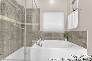 Building Photo - 8427 Buckhorn Parke