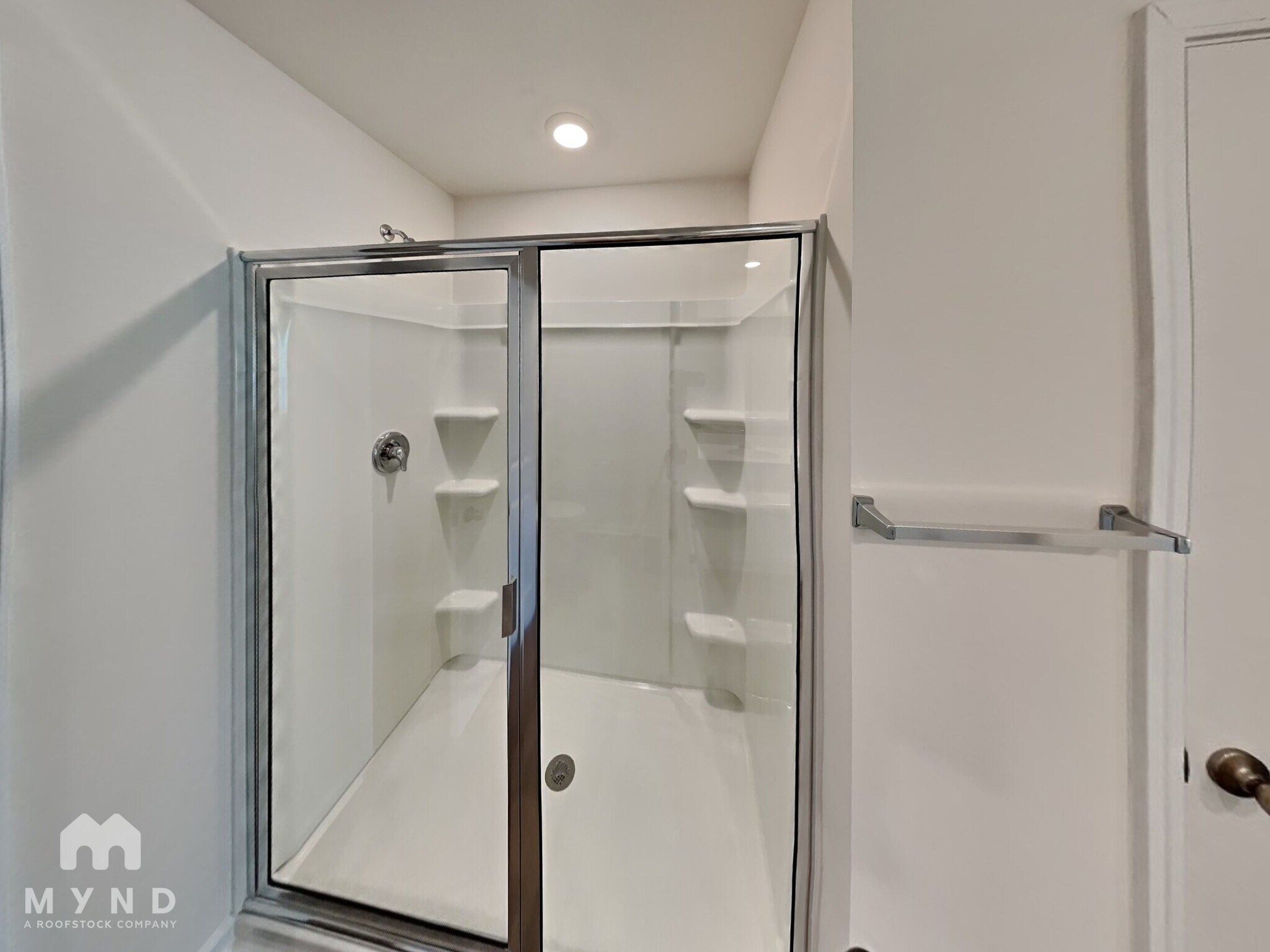 Building Photo - 2331 Mdw Strm Dr