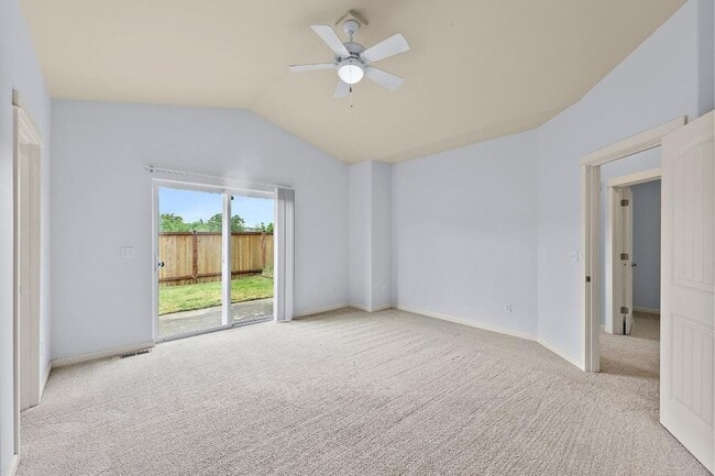 Building Photo - 3 bedroom 2 bath Home for Rent in Yelm!