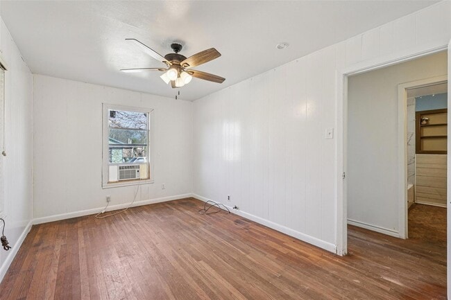 Building Photo - 620 Barbara Dr