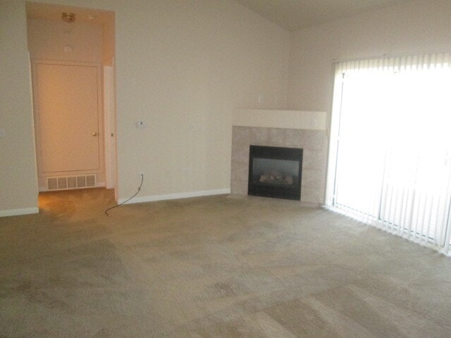 Building Photo - Hillsborough Pointe