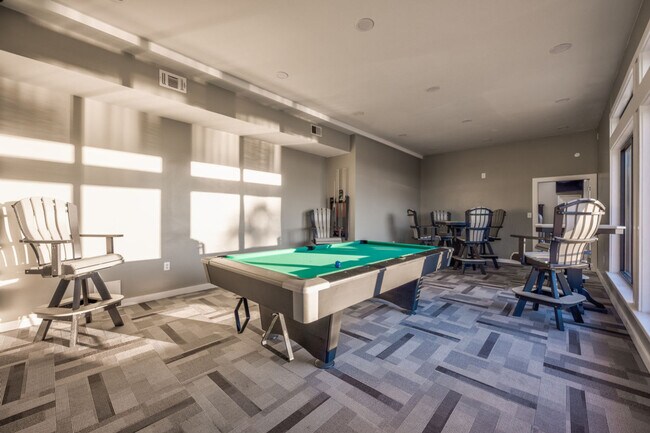 Building Photo - 17462 Front Beach Rd