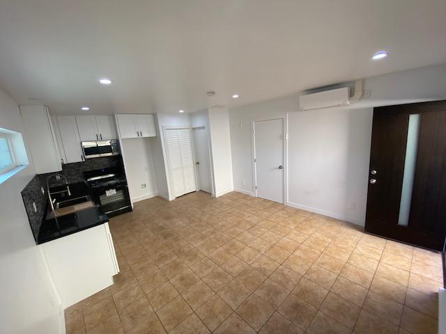 Building Photo - 19809 Blythe St