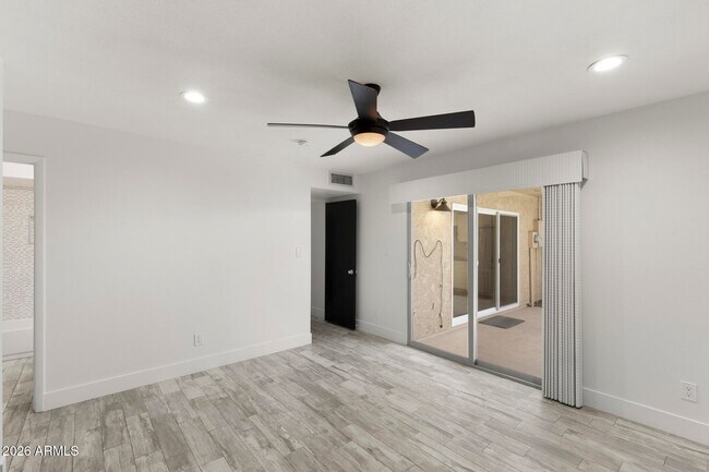 Building Photo - 8348 E Solano Dr