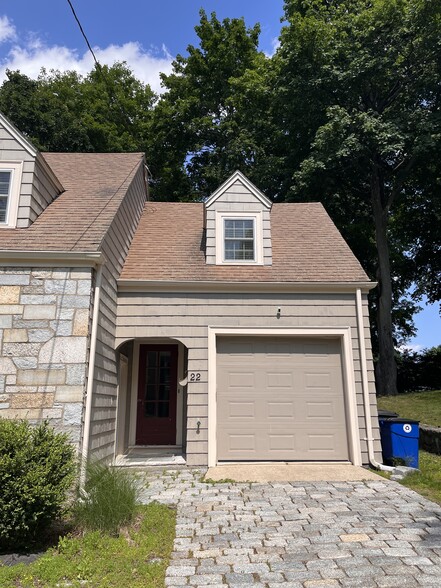 Exterior - 22 Douglas Rd