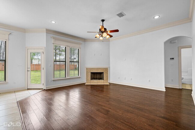 Building Photo - 6484 Soda Point Dr