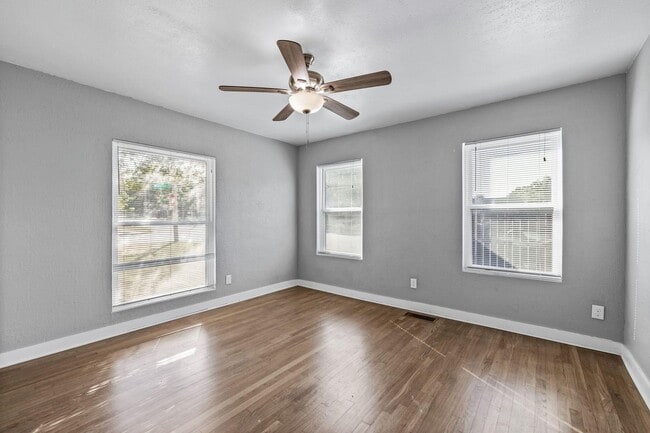 Building Photo - 3624 Winston Rd