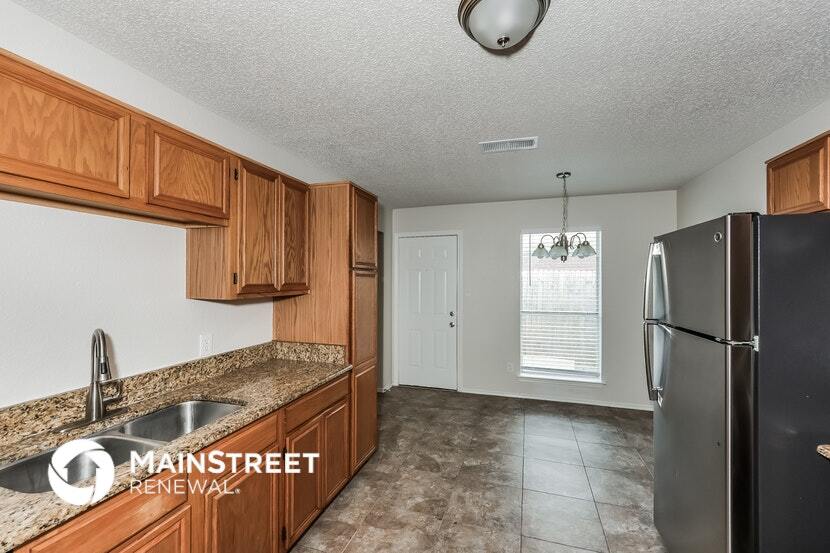 Building Photo - 1359 Lincolnshire Way