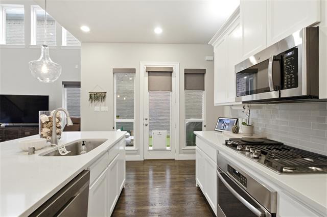 Building Photo - 7400 Van Tuyl Pkwy